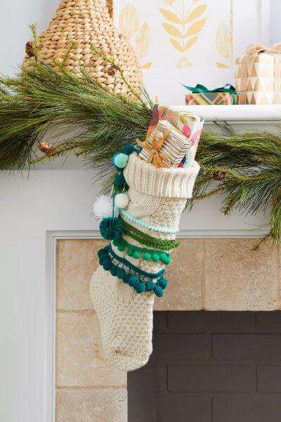 easy pom pom stocking craft